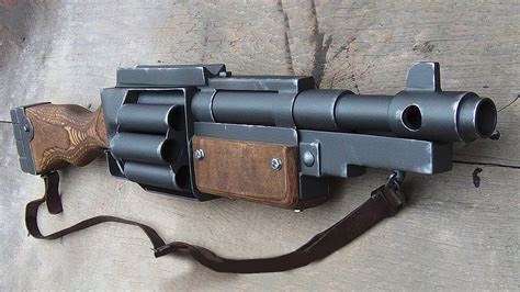 THE SHOTGUN IS ACTUALLY INSANE! .